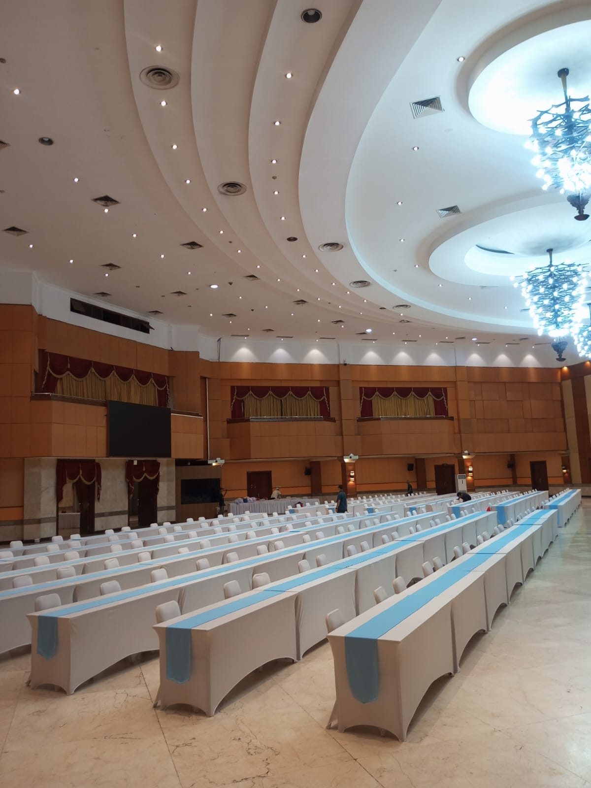 Sewa Meja Jakarta: Harga Rental Meja Event Terbaru